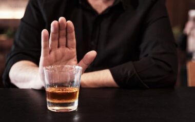 How-to-stop-drinking-and-the-benefits-of-quitting